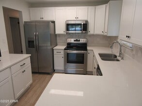 1317 Chestnut Ave in Panama City, FL - Building Photo - Building Photo