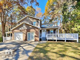 3004 Cardinal Dr in Lithia Springs, GA - Building Photo