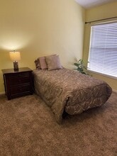 200 Meres Blvd, Unit 27 in Tarpon Springs, FL - Building Photo - Building Photo