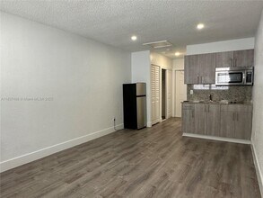 2910 Pierce St in Hollywood, FL - Building Photo - Building Photo