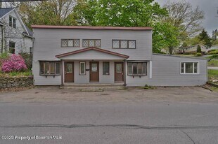 200 Center St in Clarks Summit, PA - Building Photo