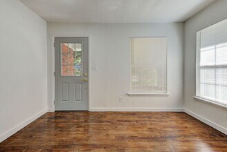 1202 Windsor Way in Norman, OK - Building Photo - Building Photo