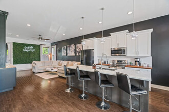1006 Free Silver Rd in Nashville, TN - Building Photo - Building Photo