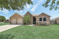 621 Tumbleweed Dr in Forney, TX - Foto de edificio - Building Photo