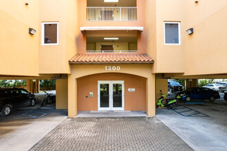 1300 NE 109th St in Miami, FL - Building Photo - Building Photo