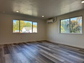 903 Sunny Ln in Nampa, ID - Building Photo - Building Photo