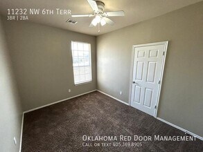 11232 NW 6th Terrace in Yukon, OK - Building Photo - Building Photo