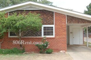 4210 18th St in Lubbock, TX - Building Photo