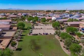 2084 E Velvet Pl in Casa Grande, AZ - Foto de edificio - Building Photo