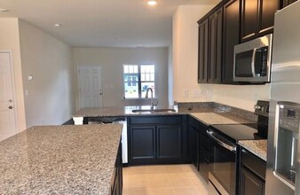 7319 Jane Parks Way in Charlotte, NC - Building Photo - Building Photo