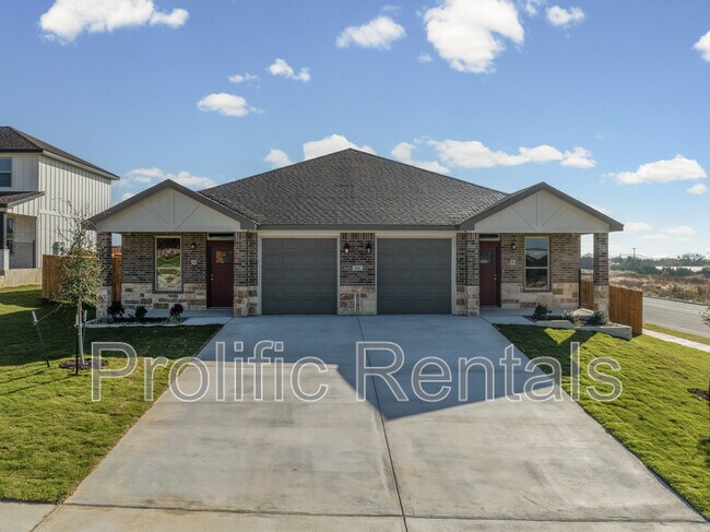 102 Logan Ct in Copperas Cove, TX - Building Photo - Building Photo