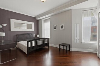 36 S Ashland Ave in Chicago, IL - Foto de edificio - Building Photo