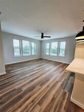 10215 Estuary Lakes Dr in Tampa, FL - Building Photo - Building Photo