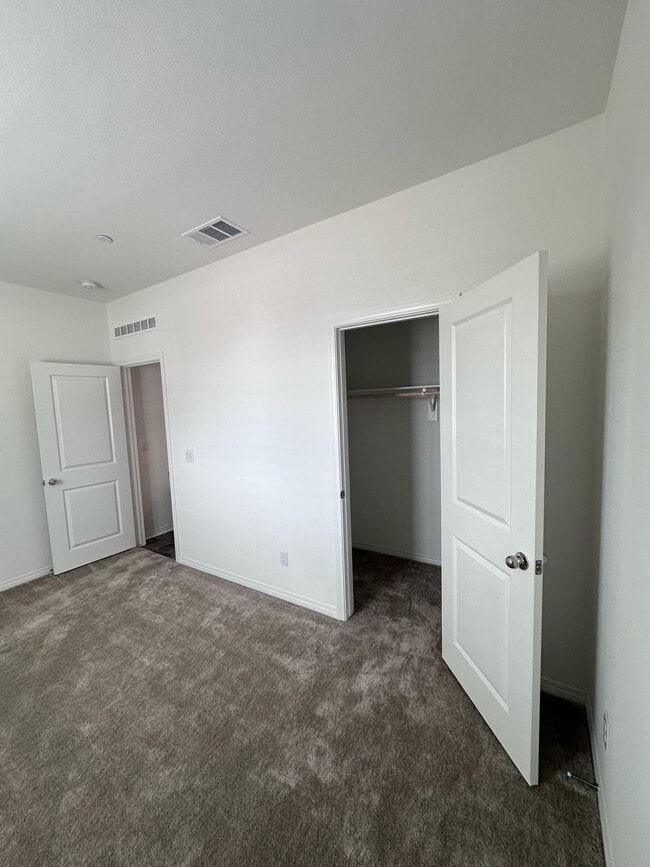 30272 Truckee Cir in Menifee, CA - Building Photo - Building Photo