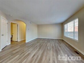 2782 S Ceylon St in Aurora, CO - Building Photo - Building Photo