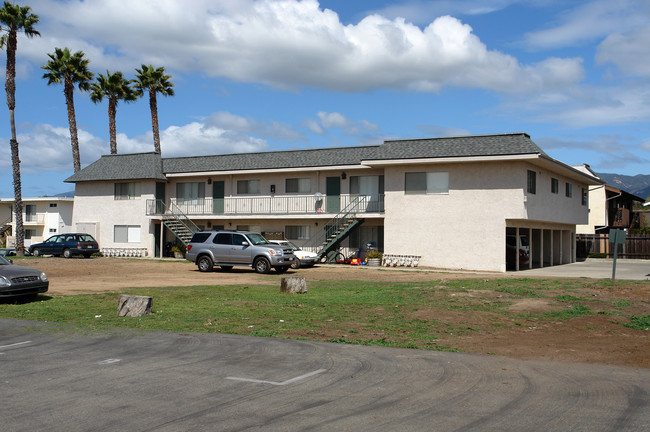 400 Ellwood Beach Dr in Goleta, CA - Building Photo - Building Photo