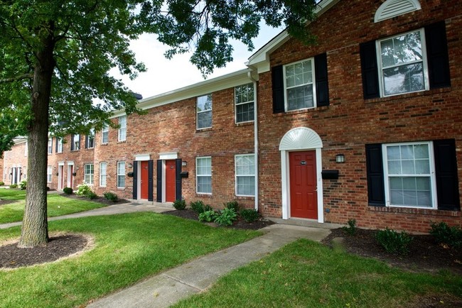 Northland Village Apartments in Cincinnati, OH - Building Photo - Building Photo