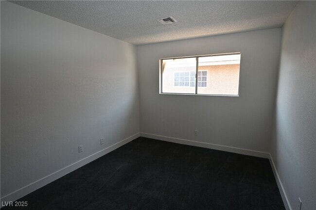 property at 1512 Cobb Ln