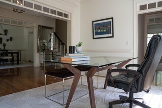 1124 Moores Mill Rd NW in Atlanta, GA - Building Photo - Building Photo