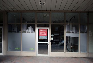 The Alexus in Toronto, ON - Building Photo - Building Photo
