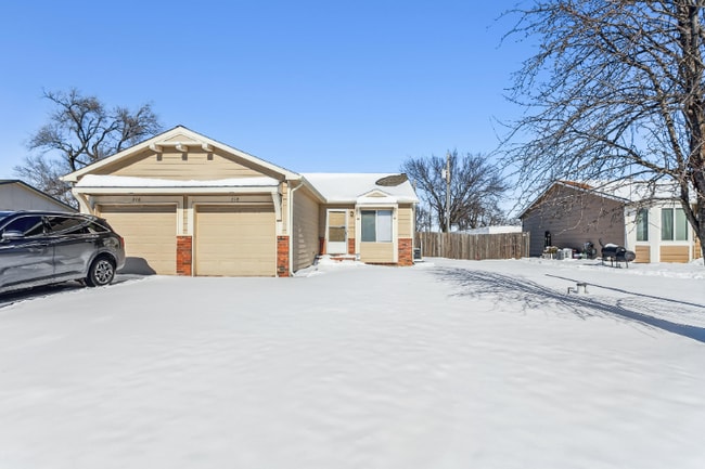 property at 318 Harvest Ln