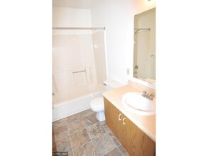 750 5th St S in St. Cloud, MN - Building Photo - Building Photo