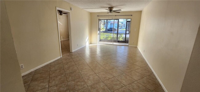 4143 NW 90th Ave in Coral Springs, FL - Building Photo - Building Photo