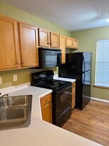 78 Tannenbaum Cir in Greensboro, NC - Building Photo