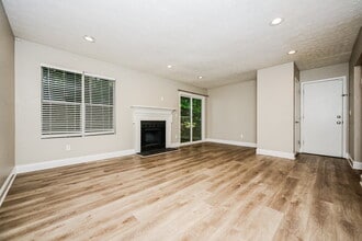 2959 Sugarcreek Ln in Atlanta, GA - Building Photo - Building Photo