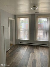 432 W 3rd St in Davenport, IA - Building Photo - Building Photo