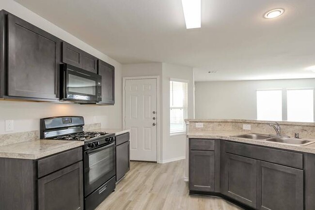22437 Clear Castle Dr in Porter, TX - Building Photo - Building Photo