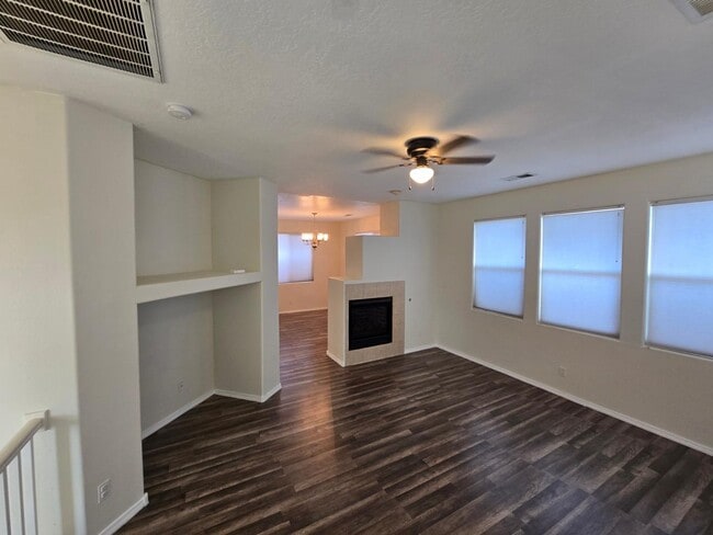 5916 Sleepy Nights Rd NW in Albuquerque, NM - Building Photo - Building Photo