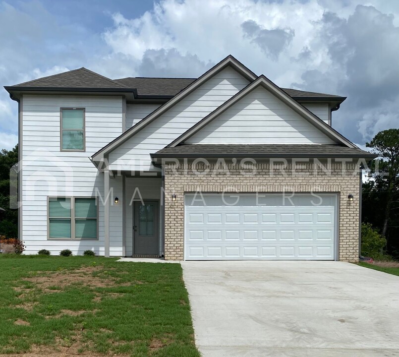 637 Troubadour Ln in Jasper, AL - Building Photo