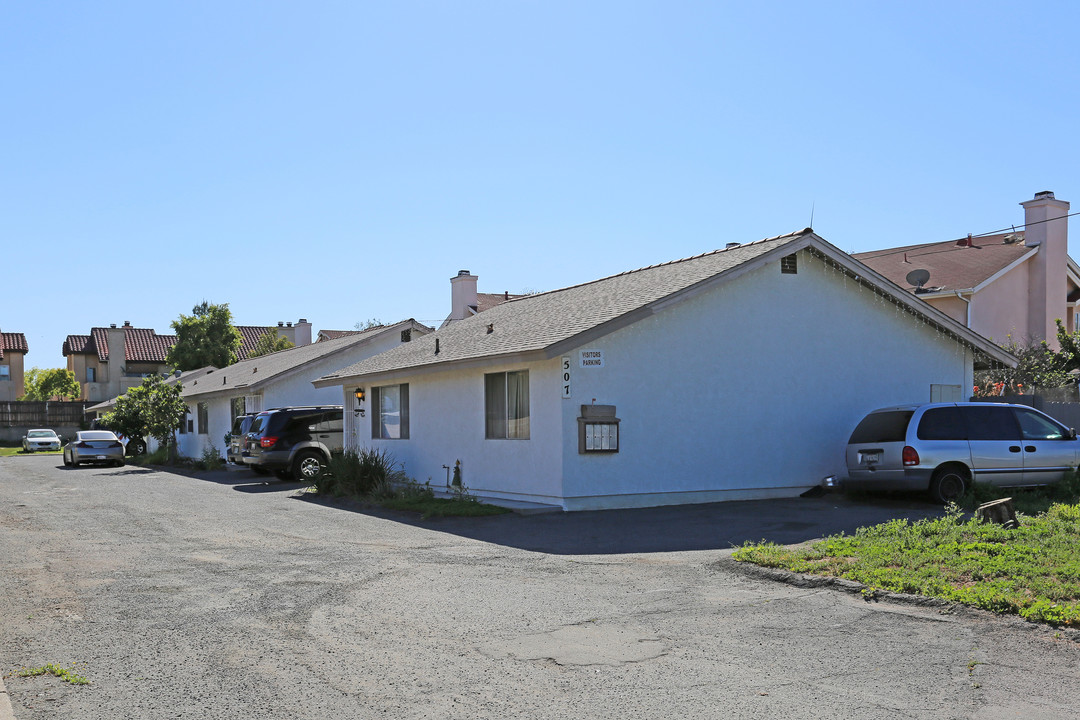 507 Dorothy St in El Cajon, CA - Building Photo