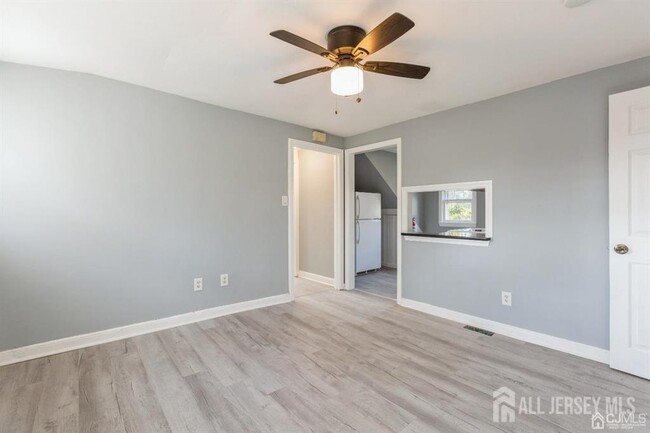 2249 Evergreen Ave in Scotch Plains, NJ - Building Photo - Building Photo