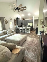 23 Lance Ln in Crawfordville, FL - Foto de edificio - Building Photo