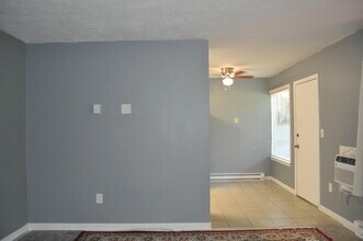 4198 Packard St in Ann Arbor, MI - Building Photo - Building Photo