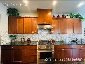 3931 222nd Pl SE in Bothell, WA - Building Photo - Building Photo