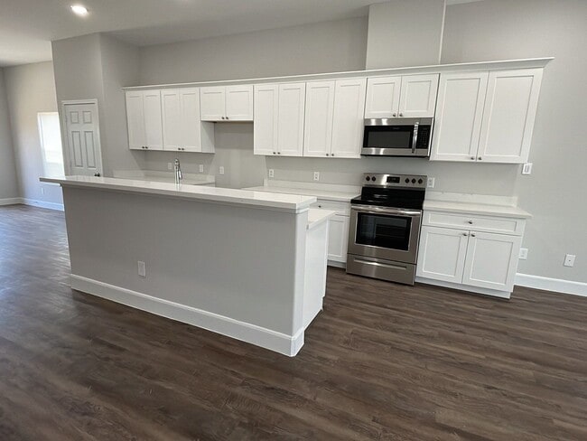 property at 798 Rd 5702