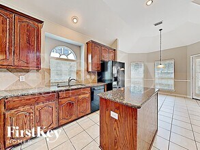 304 Wisteria Way in Red Oak, TX - Building Photo - Building Photo