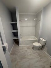 74 Colborne St W in Kawartha Lakes, ON - Building Photo - Building Photo