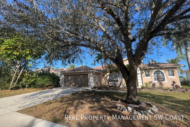 property at 816 Grand Rapids Blvd