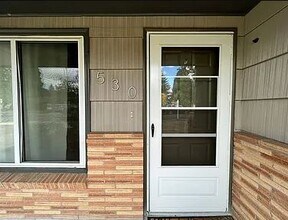 530 SE 12th Ave in Hillsboro, OR - Building Photo - Building Photo