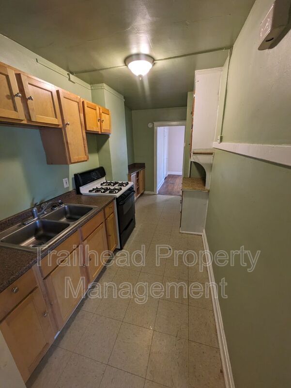 4002 Warwick Blvd in Kansas City, MO - Building Photo - Building Photo