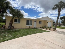 20282 Albury Dr in Port Charlotte, FL - Building Photo