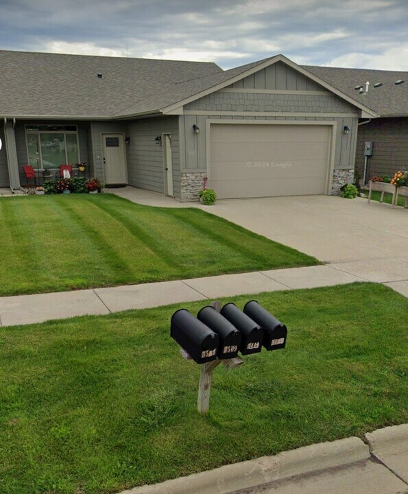 3509 E Bison Trl in Sioux Falls, SD - Building Photo
