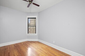 1037 N Springfield Ave in Chicago, IL - Building Photo - Building Photo
