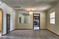 820 Huckleberry St in El Paso, TX - Building Photo - Building Photo