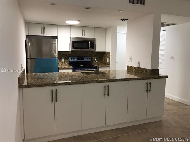 8100 Geneva Ct-Unit -132 in Doral, FL - Building Photo - Building Photo