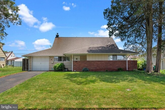 property at 18 Hilltop Rd
